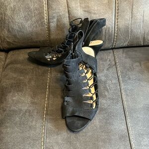 Vince Camuto black heels